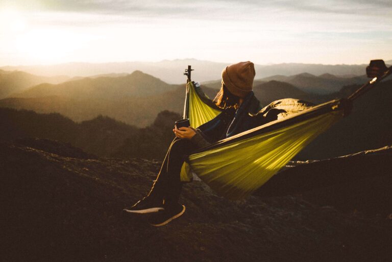 How to Tie a Hammock: Comprehensive Hammock Hanging Guide